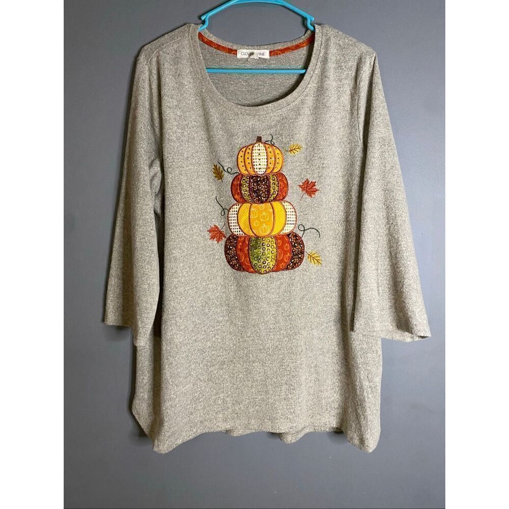 Clover + Pine Gray Pumpkin Fall Embroidered Crew Neck 3/4 Sleeve Top XL